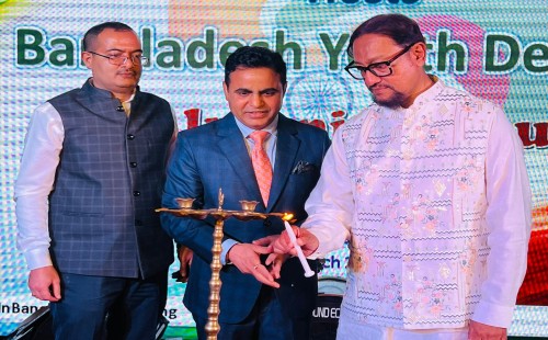 চট্টগ্রামকে বাণিজ্যিক রাজধানীতে রূপান্তর করতে হলে তরুণদের ভূমিকা রাখতে হবে: মেয়র ডা.  শাহাদাত